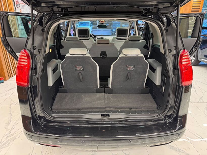 2011 Dizel Otomatik Peugeot 5008 Siyah Polat Araç Dizayn Otomotiv İnşaat Sanayi Ve Ticaret Limited Şirketi