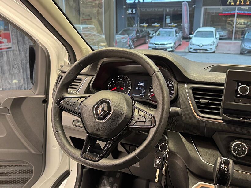 2023 Dizel Otomatik Renault Trafic Combi Beyaz Polat Araç Dizayn Otomotiv İnşaat Sanayi Ve Ticaret Limited Şirketi