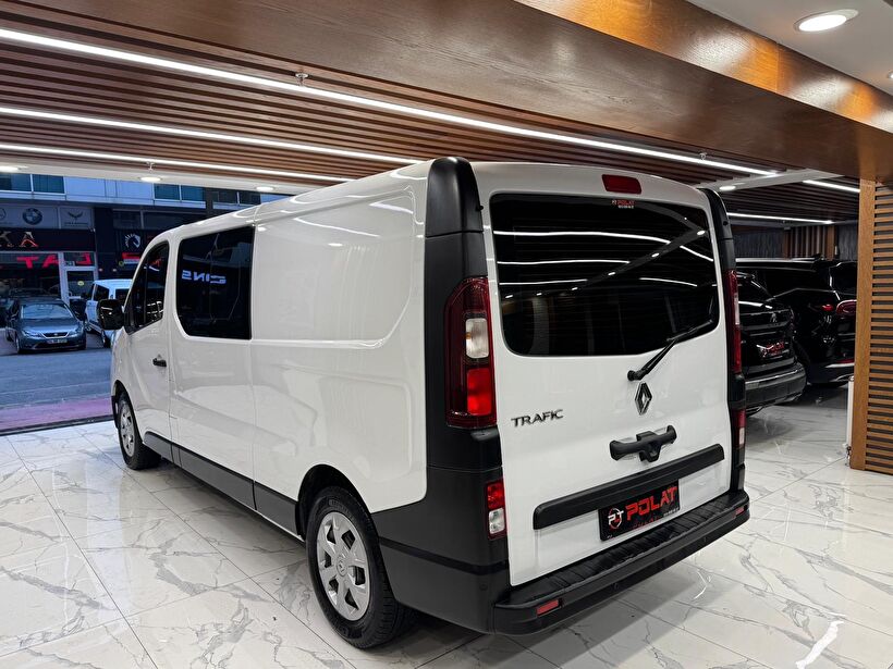 2023 Dizel Otomatik Renault Trafic Combi Beyaz Polat Araç Dizayn Otomotiv İnşaat Sanayi Ve Ticaret Limited Şirketi