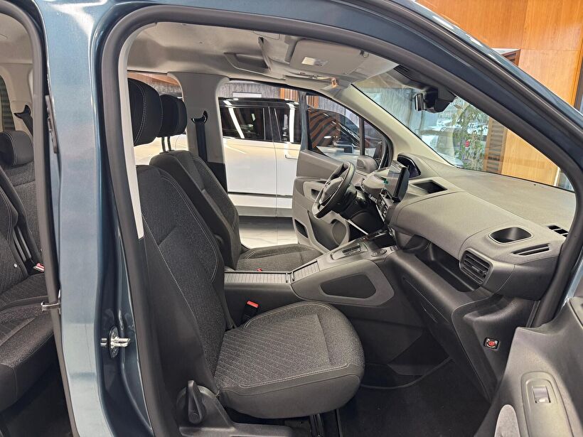 2024 Dizel Otomatik Peugeot Rifter Mavi Polat Araç Dizayn Otomotiv İnşaat Sanayi Ve Ticaret Limited Şirketi