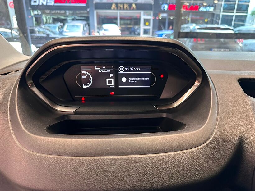 2025 Dizel Otomatik Peugeot Partner Beyaz Polat Araç Dizayn Otomotiv İnşaat Sanayi Ve Ticaret Limited Şirketi