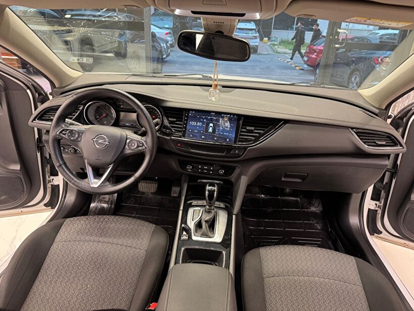2020 Dizel Otomatik Opel Insignia Beyaz Polat Araç Dizayn Otomotiv İnşaat Sanayi Ve Ticaret Limited Şirketi