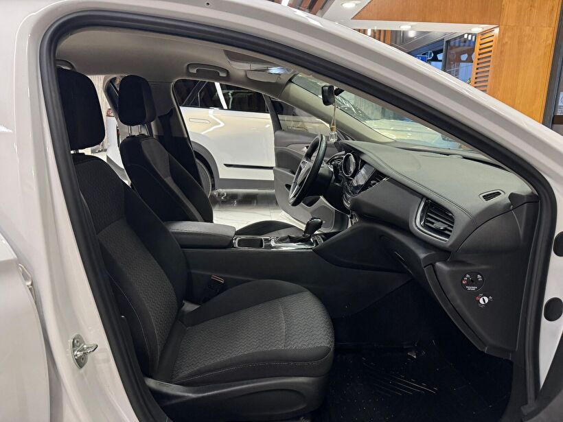 2020 Dizel Otomatik Opel Insignia Beyaz Polat Araç Dizayn Otomotiv İnşaat Sanayi Ve Ticaret Limited Şirketi