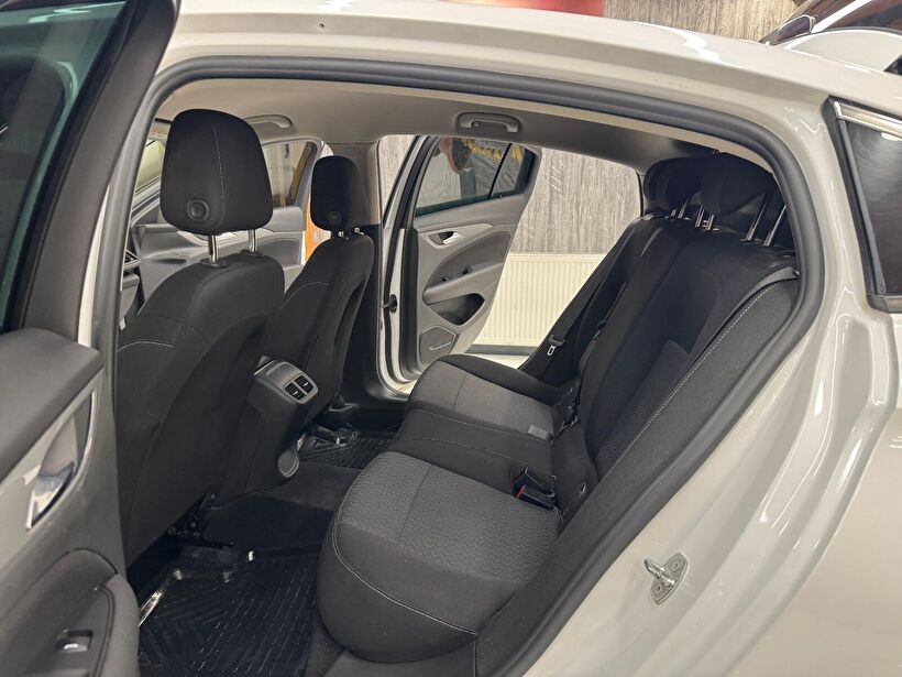 2020 Dizel Otomatik Opel Insignia Beyaz Polat Araç Dizayn Otomotiv İnşaat Sanayi Ve Ticaret Limited Şirketi