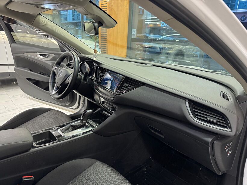 2020 Dizel Otomatik Opel Insignia Beyaz Polat Araç Dizayn Otomotiv İnşaat Sanayi Ve Ticaret Limited Şirketi