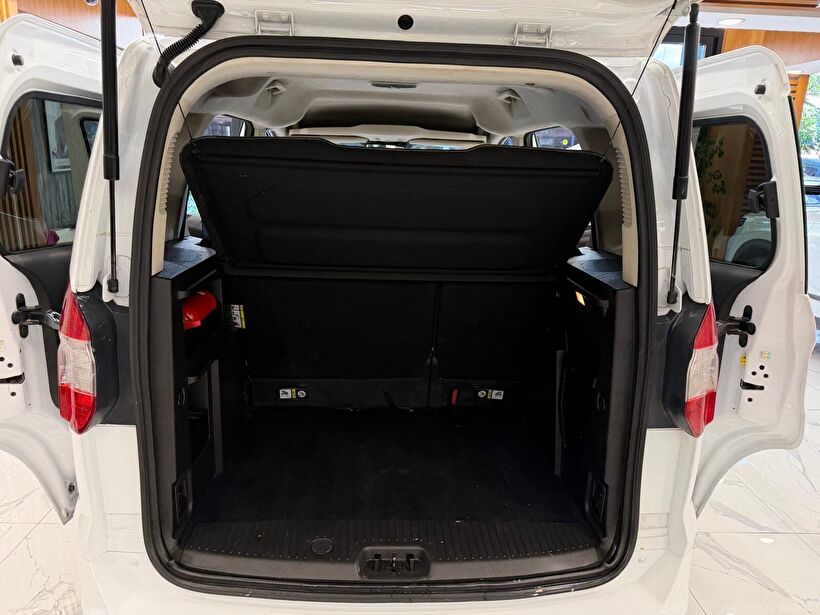 2022 Benzin Manuel Ford Tourneo Courier Beyaz Polat Araç Dizayn Otomotiv İnşaat Sanayi Ve Ticaret Limited Şirketi