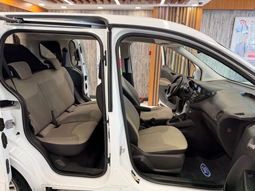 2022 Benzin Manuel Ford Tourneo Courier Beyaz Polat Araç Dizayn Otomotiv İnşaat Sanayi Ve Ticaret Limited Şirketi