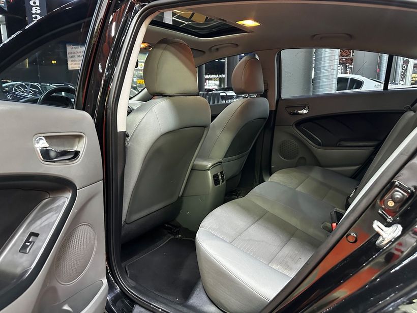 2017 Dizel Otomatik Kia Cerato Siyah Polat Araç Dizayn Otomotiv İnşaat Sanayi Ve Ticaret Limited Şirketi