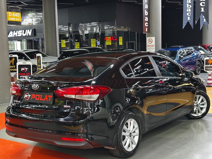 2017 Dizel Otomatik Kia Cerato Siyah Polat Araç Dizayn Otomotiv İnşaat Sanayi Ve Ticaret Limited Şirketi