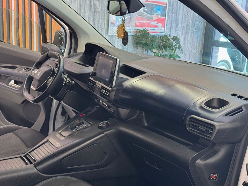 2023 Dizel Otomatik Peugeot Rifter Beyaz Polat Araç Dizayn Otomotiv İnşaat Sanayi Ve Ticaret Limited Şirketi