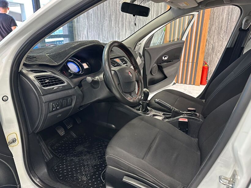 2013 Dizel Manuel Renault Fluence Beyaz Polat Araç Dizayn Otomotiv İnşaat Sanayi Ve Ticaret Limited Şirketi