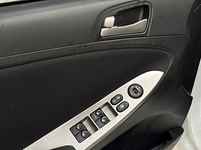 2018 Dizel Manuel Hyundai Accent Blue Beyaz Polat Araç Dizayn Otomotiv İnşaat Sanayi Ve Ticaret Limited Şirketi