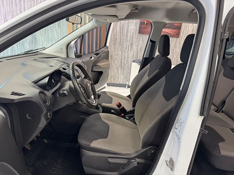 2023 Dizel Manuel Ford Tourneo Courier Beyaz Polat Araç Dizayn Otomotiv İnşaat Sanayi Ve Ticaret Limited Şirketi