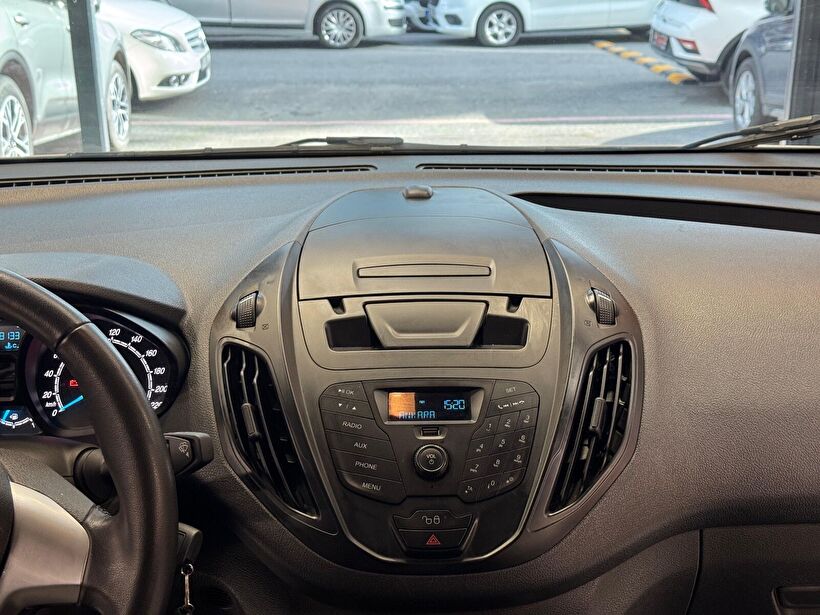 2023 Dizel Manuel Ford Tourneo Courier Beyaz Polat Araç Dizayn Otomotiv İnşaat Sanayi Ve Ticaret Limited Şirketi