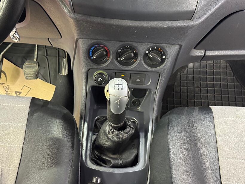 2011 Dizel Manuel Ford Tourneo Connect Gri Polat Araç Dizayn Otomotiv İnşaat Sanayi Ve Ticaret Limited Şirketi