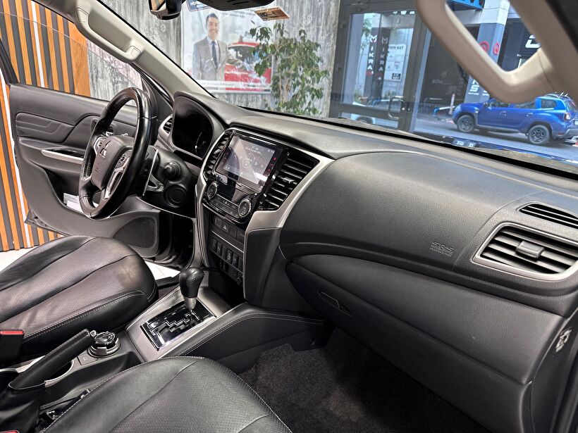 2021 Dizel Otomatik Mitsubishi L 200 Gri Polat Araç Dizayn Otomotiv İnşaat Sanayi Ve Ticaret Limited Şirketi