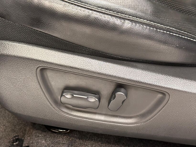 2021 Dizel Otomatik Mitsubishi L 200 Gri Polat Araç Dizayn Otomotiv İnşaat Sanayi Ve Ticaret Limited Şirketi