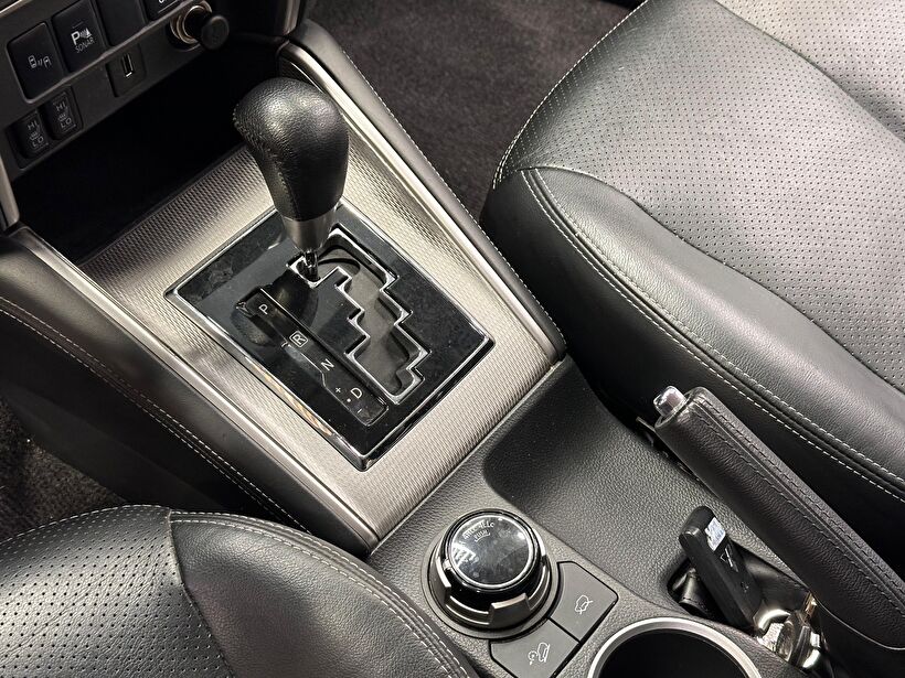 2021 Dizel Otomatik Mitsubishi L 200 Gri Polat Araç Dizayn Otomotiv İnşaat Sanayi Ve Ticaret Limited Şirketi