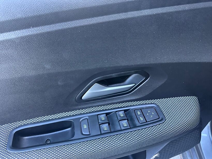 2024 Benzin Otomatik Dacia Sandero Gri Polat Araç Dizayn Otomotiv İnşaat Sanayi Ve Ticaret Limited Şirketi