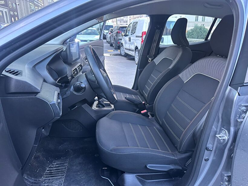 2024 Benzin Otomatik Dacia Sandero Gri Polat Araç Dizayn Otomotiv İnşaat Sanayi Ve Ticaret Limited Şirketi