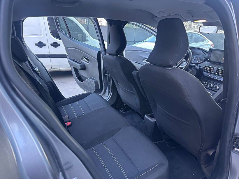 2024 Benzin Otomatik Dacia Sandero Gri Polat Araç Dizayn Otomotiv İnşaat Sanayi Ve Ticaret Limited Şirketi