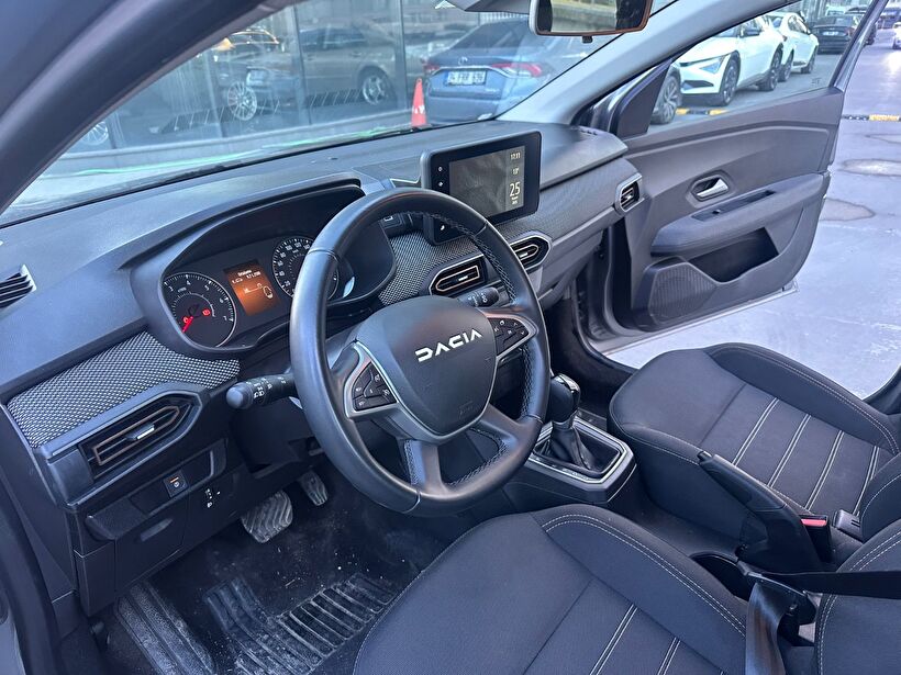 2024 Benzin Otomatik Dacia Sandero Gri Polat Araç Dizayn Otomotiv İnşaat Sanayi Ve Ticaret Limited Şirketi