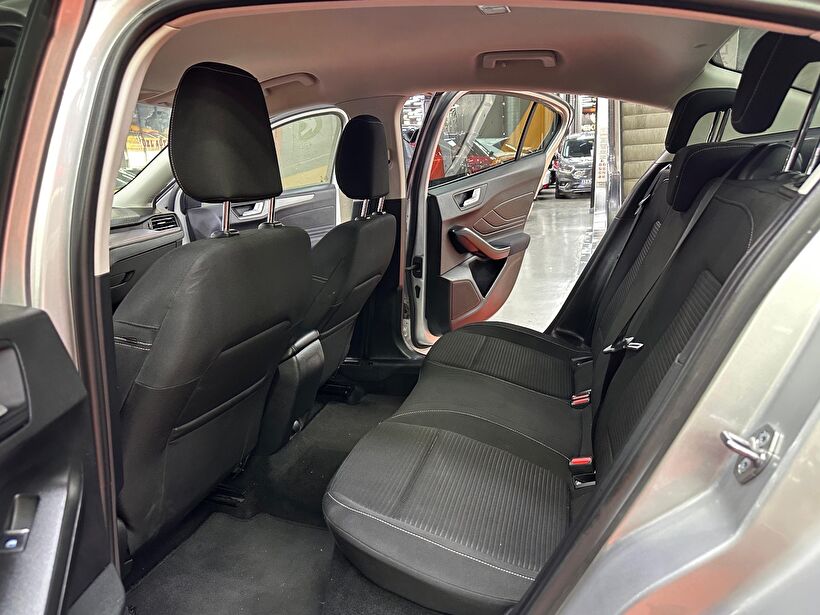 2024 Dizel Otomatik Ford Focus Gri Polat Araç Dizayn Otomotiv İnşaat Sanayi Ve Ticaret Limited Şirketi