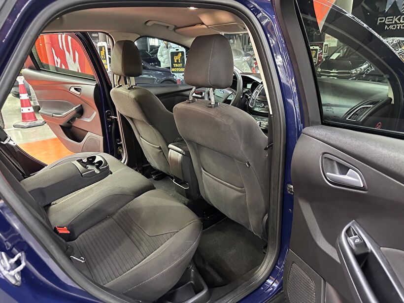 2015 Dizel Otomatik Ford Focus Mavi Polat Araç Dizayn Otomotiv İnşaat Sanayi Ve Ticaret Limited Şirketi