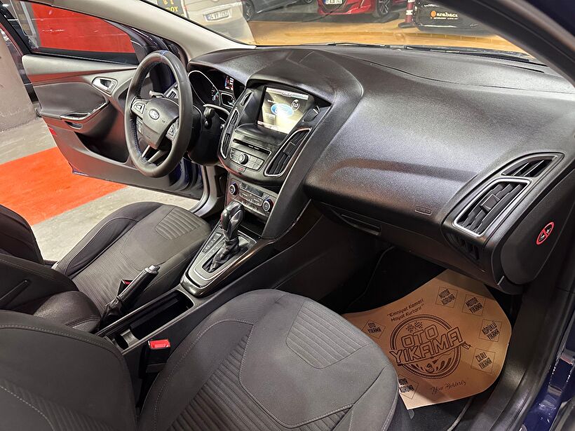 2015 Dizel Otomatik Ford Focus Mavi Polat Araç Dizayn Otomotiv İnşaat Sanayi Ve Ticaret Limited Şirketi