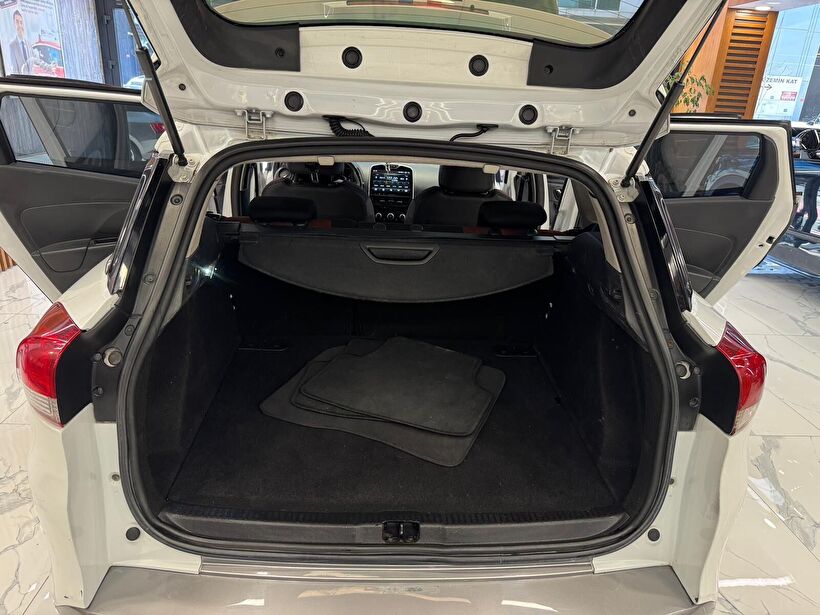 2014 Dizel Manuel Renault Clio Beyaz Polat Araç Dizayn Otomotiv İnşaat Sanayi Ve Ticaret Limited Şirketi