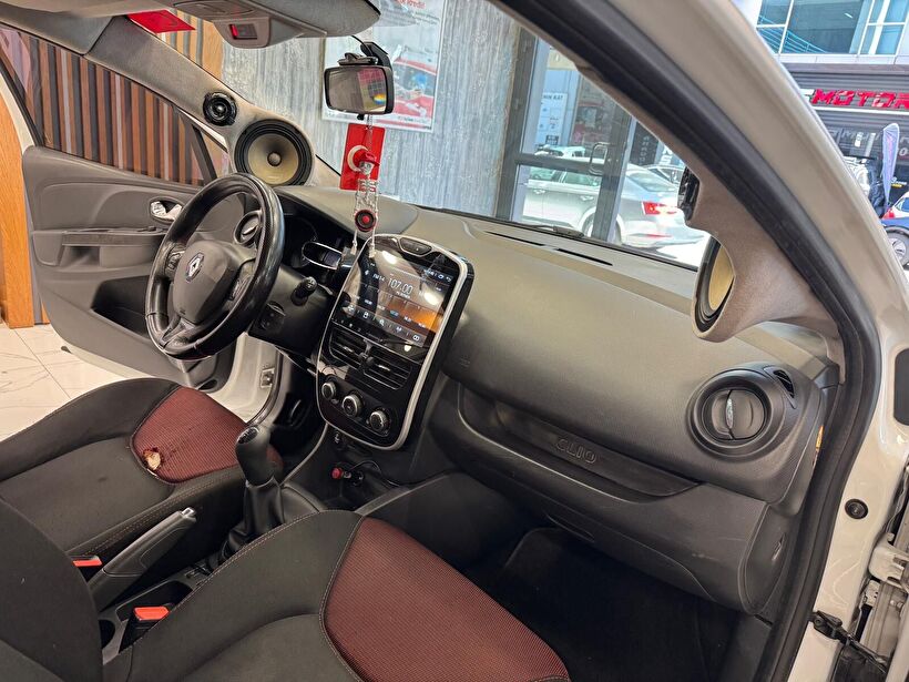 2014 Dizel Manuel Renault Clio Beyaz Polat Araç Dizayn Otomotiv İnşaat Sanayi Ve Ticaret Limited Şirketi