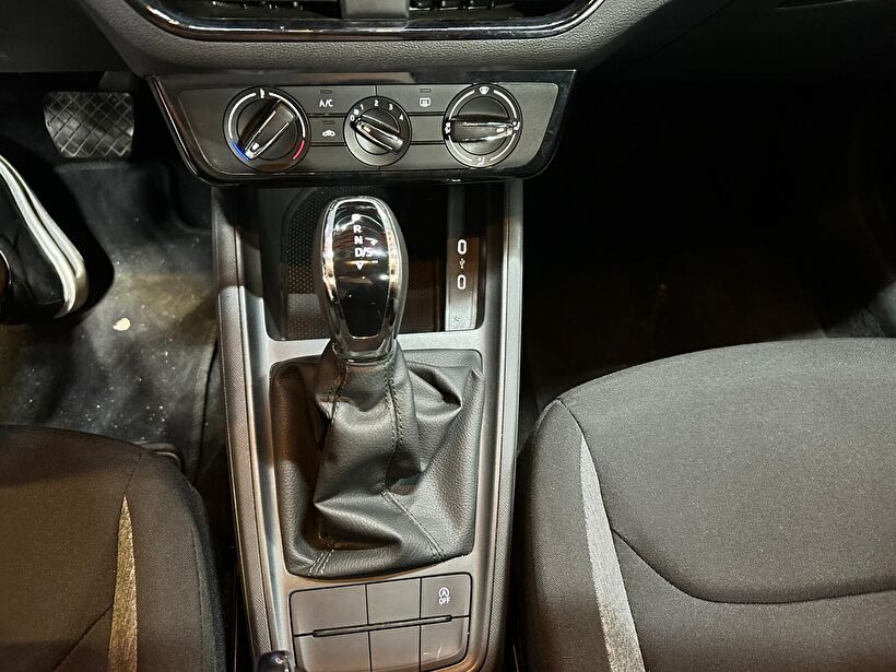 2025 Benzin Otomatik Skoda Scala Gri Polat Araç Dizayn Otomotiv İnşaat Sanayi Ve Ticaret Limited Şirketi