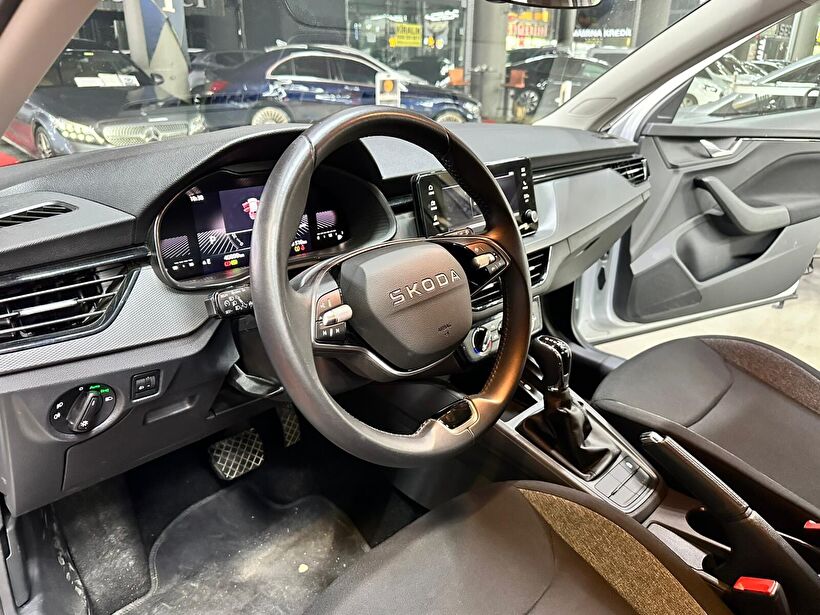 2025 Benzin Otomatik Skoda Scala Gri Polat Araç Dizayn Otomotiv İnşaat Sanayi Ve Ticaret Limited Şirketi