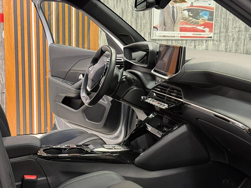 2024 Benzin Otomatik Peugeot 2008 Gümüş Gri Polat Araç Dizayn Otomotiv İnşaat Sanayi Ve Ticaret Limited Şirketi