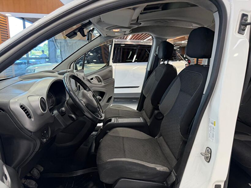 2017 Dizel Manuel Peugeot Partner Beyaz Polat Araç Dizayn Otomotiv İnşaat Sanayi Ve Ticaret Limited Şirketi