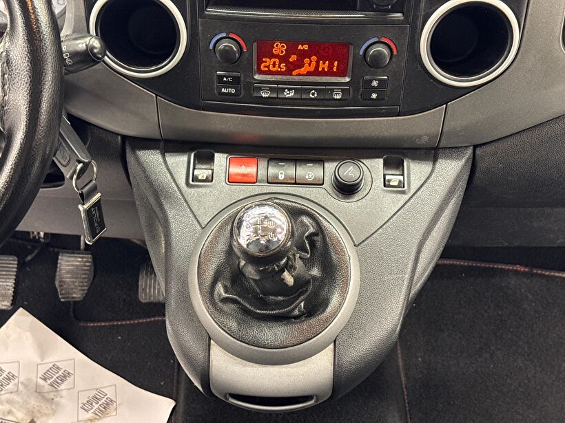 2017 Dizel Manuel Citroen Berlingo Beyaz Polat Araç Dizayn Otomotiv İnşaat Sanayi Ve Ticaret Limited Şirketi