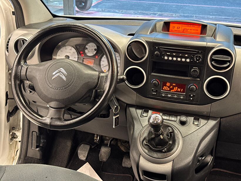 2017 Dizel Manuel Citroen Berlingo Beyaz Polat Araç Dizayn Otomotiv İnşaat Sanayi Ve Ticaret Limited Şirketi