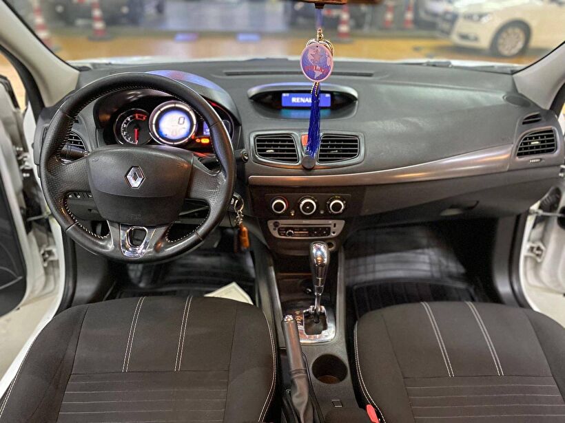 2015 Dizel Otomatik Renault Fluence Beyaz Polat Araç Dizayn Otomotiv İnşaat Sanayi Ve Ticaret Limited Şirketi