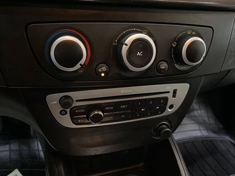 2015 Dizel Otomatik Renault Fluence Beyaz Polat Araç Dizayn Otomotiv İnşaat Sanayi Ve Ticaret Limited Şirketi