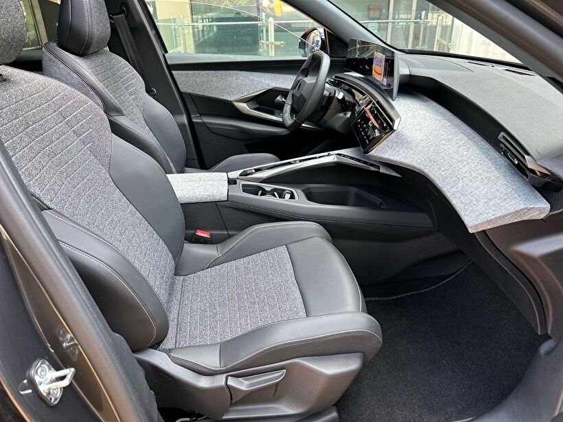 2025 Hybrid Otomatik Peugeot 3008 Gri Polat Araç Dizayn Otomotiv İnşaat Sanayi Ve Ticaret Limited Şirketi