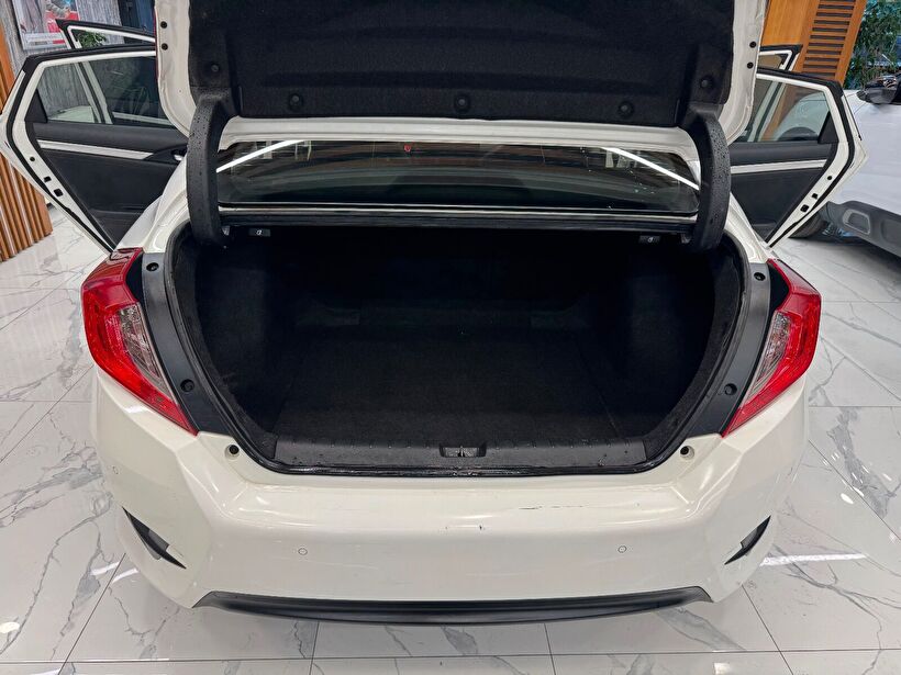 2019 Benzin Otomatik Honda Civic Beyaz Polat Araç Dizayn Otomotiv İnşaat Sanayi Ve Ticaret Limited Şirketi