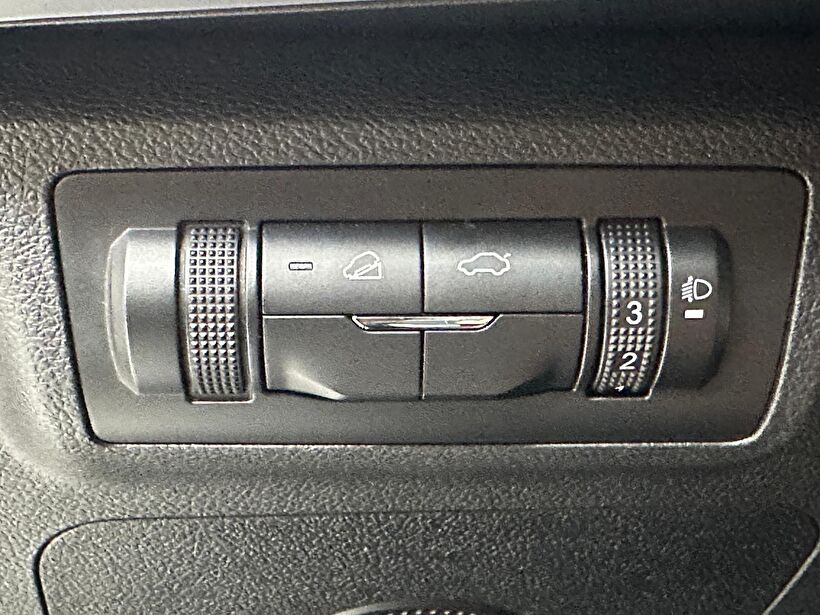 2023 Benzin Otomatik Chery Tiggo 8 Pro Siyah Polat Araç Dizayn Otomotiv İnşaat Sanayi Ve Ticaret Limited Şirketi