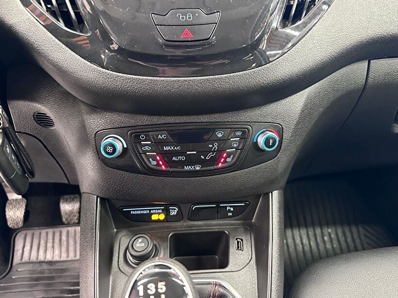 2023 Dizel Manuel Ford Tourneo Courier Beyaz Polat Araç Dizayn Otomotiv İnşaat Sanayi Ve Ticaret Limited Şirketi