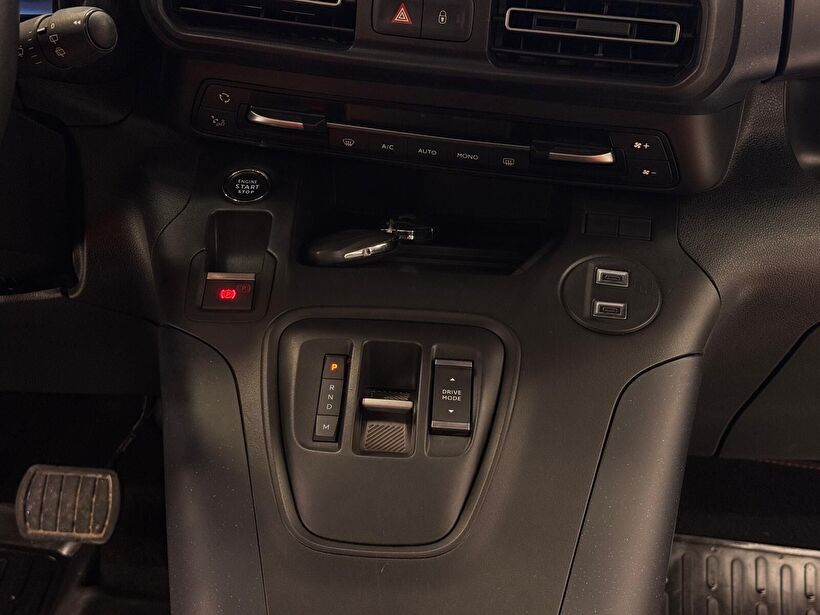 2024 Dizel Otomatik Citroen Berlingo Mavi Polat Araç Dizayn Otomotiv İnşaat Sanayi Ve Ticaret Limited Şirketi