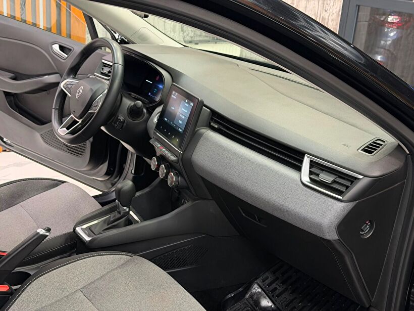 2024 Benzin Otomatik Renault Clio Siyah Polat Araç Dizayn Otomotiv İnşaat Sanayi Ve Ticaret Limited Şirketi