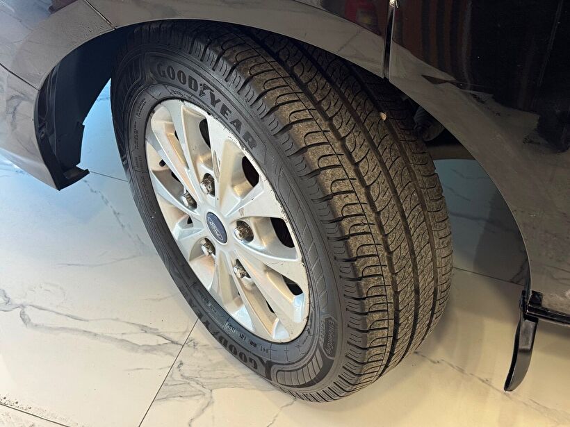 2023 Dizel Otomatik Ford Transit Custom Siyah Polat Araç Dizayn Otomotiv İnşaat Sanayi Ve Ticaret Limited Şirketi