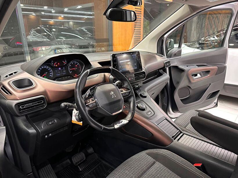 2022 Dizel Otomatik Peugeot Rifter Gri Polat Araç Dizayn Otomotiv İnşaat Sanayi Ve Ticaret Limited Şirketi