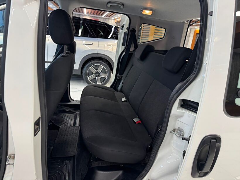 2024 Benzin Otomatik Fiat Fiorino Combi Beyaz Polat Araç Dizayn Otomotiv İnşaat Sanayi Ve Ticaret Limited Şirketi