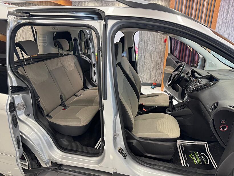 2017 Dizel Manuel Ford Tourneo Courier Gri Polat Araç Dizayn Otomotiv İnşaat Sanayi Ve Ticaret Limited Şirketi