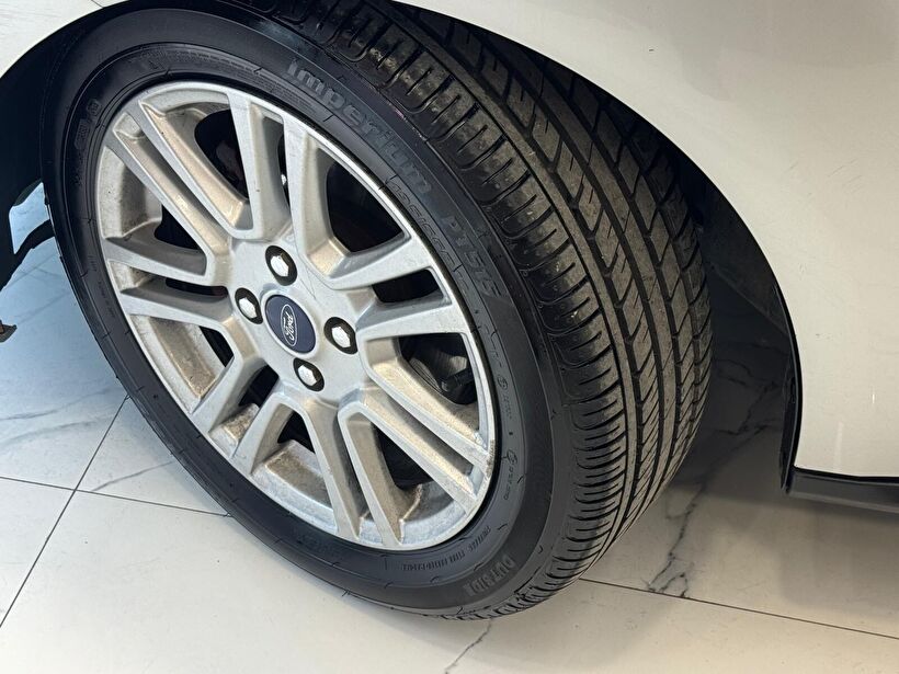 2017 Dizel Manuel Ford Tourneo Courier Gri Polat Araç Dizayn Otomotiv İnşaat Sanayi Ve Ticaret Limited Şirketi